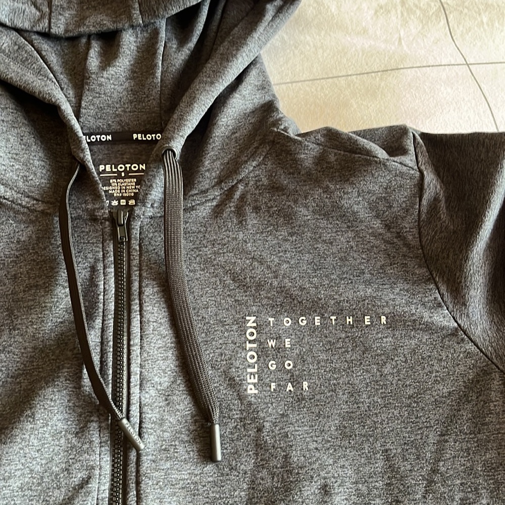 Peloton zip up - Picture 2 of 3